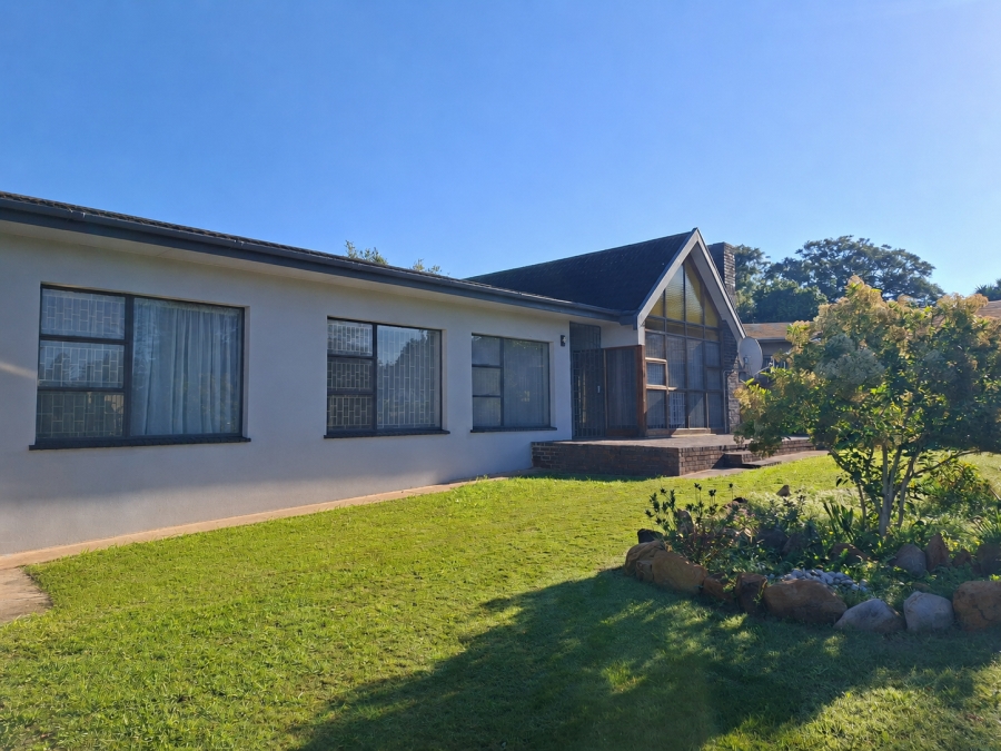 To Let 4 Bedroom Property for Rent in Vanes Estate Eastern Cape
